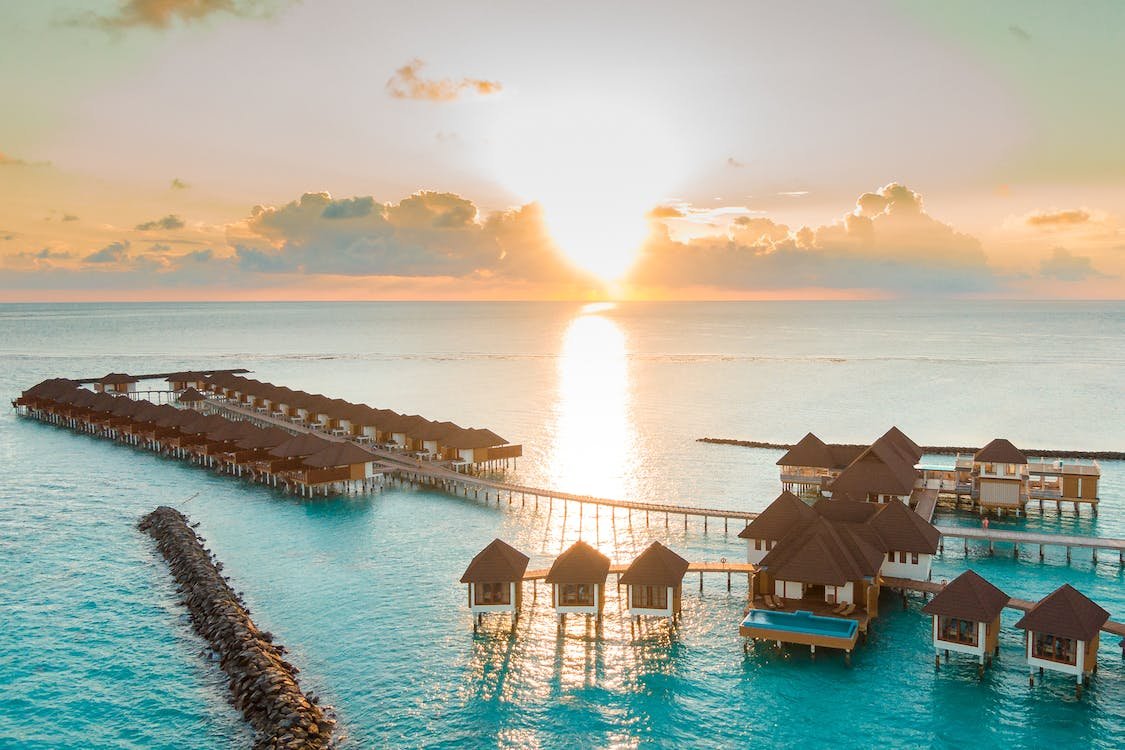 Romantic Maldives Honeymoon: 4 Days in Paradise